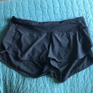 All black lululemon speed shorts